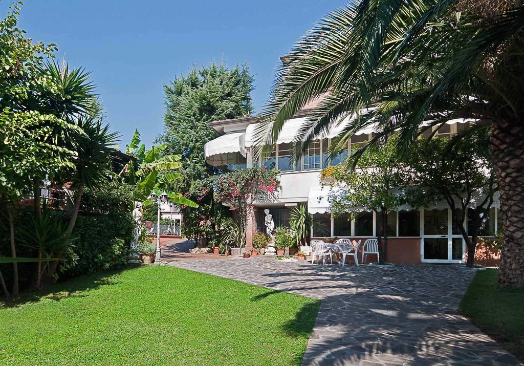 La Chandelle Massarosa Exterior foto
